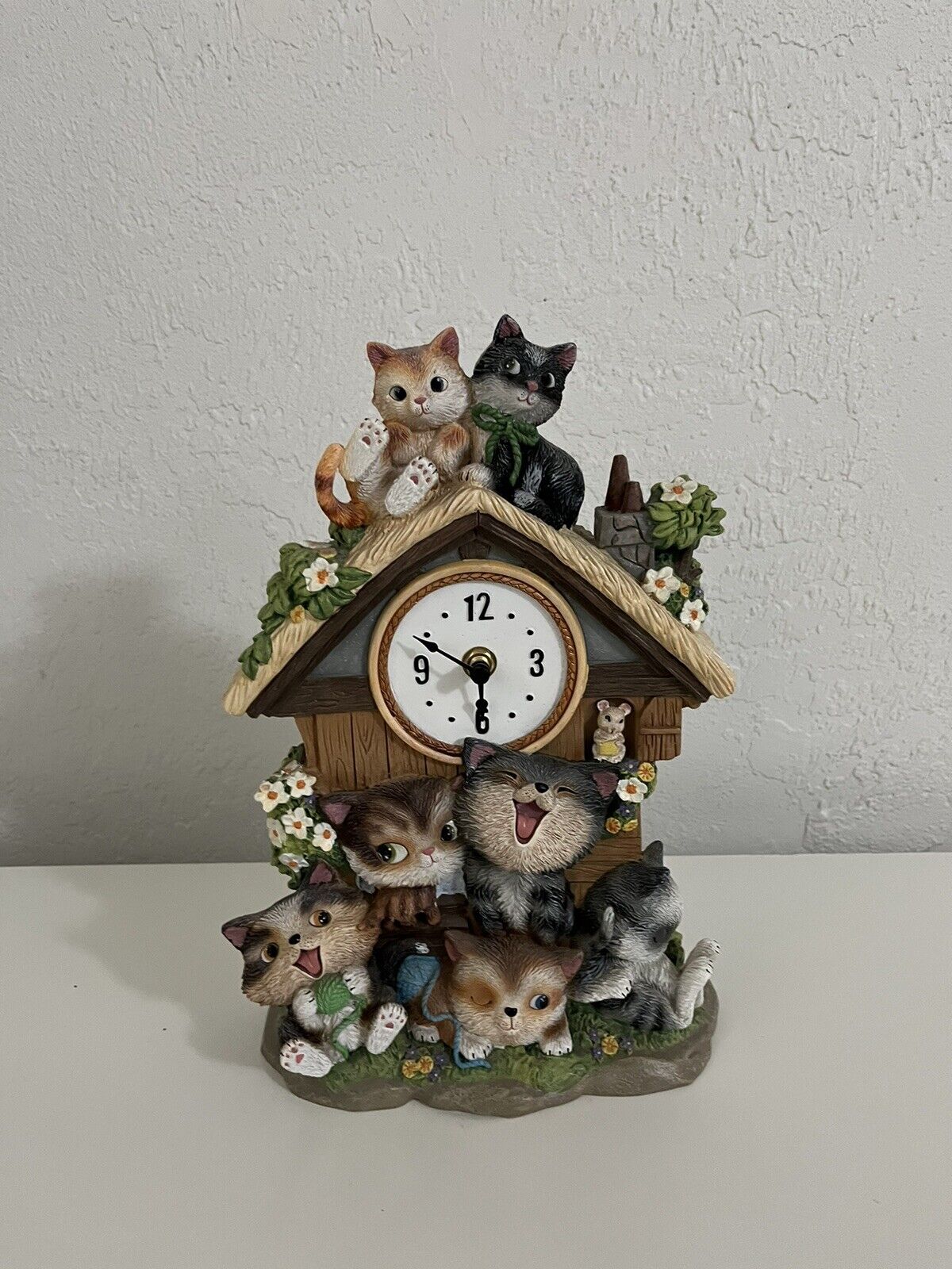 Frolicking Felines Fully Sculpted HandPainted Cat Themed Cuckoo Clock Sculpture No A0021 Frolicking Felines Fully Sculpted HandPainted Cat Themed Cuckoo Clock Sculpture No A0021